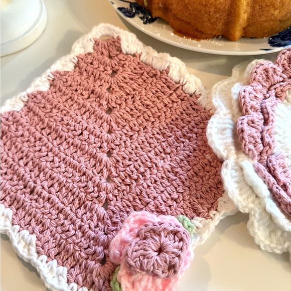 Handmade Crochet Pot Holder Set – 100% Cotton – Kitchen Decor - Picture 4 of 7